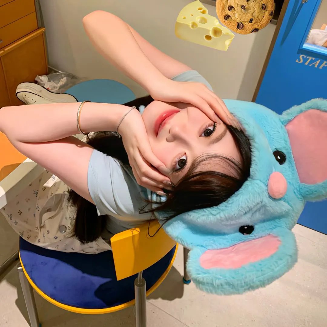 合拍学生妹 海报